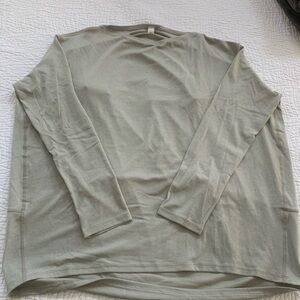 Lululemon- Back in Action Long Sleeve - Size 6